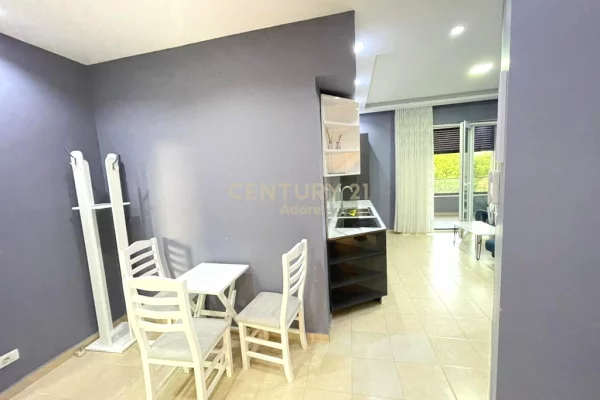 Appartamento in vendita a Durazzo 2+1, Arredato