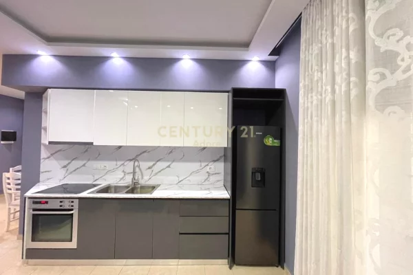 Appartamento in vendita a Durazzo 2+1, Arredato