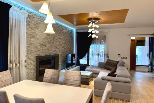 Villa di lusso in affitto a Tirana 3+1, Arredato