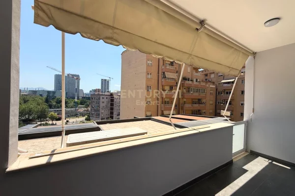 Appartamento in affitto a Tirana 2+1, Arredato