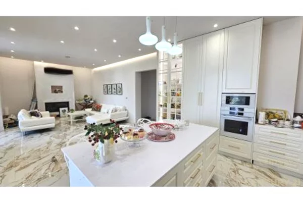 Luxury villas for sale in Durres 7+1, Furnished