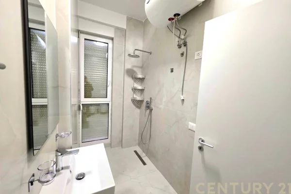 Villa di lusso in affitto a Tirana 3+1, Arredato