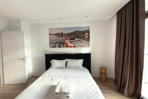 Shtepi ne shitje Apartament ne Tirane, 2+1, Mobilimi E mobiluar, Pagesa 520,000  Euro.