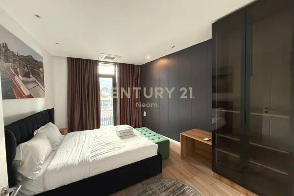 Shtepi ne shitje Apartament ne Tirane, 2+1, Mobilimi E mobiluar, Pagesa 520,000  Euro.