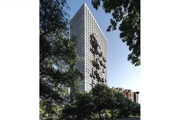 Ambient biznesi me qera 3+1 ne Tirane - 4,300 Euro