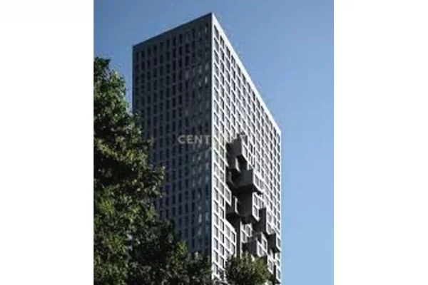 Ambient biznesi me qera 3+1 ne Tirane - 4,300 Euro