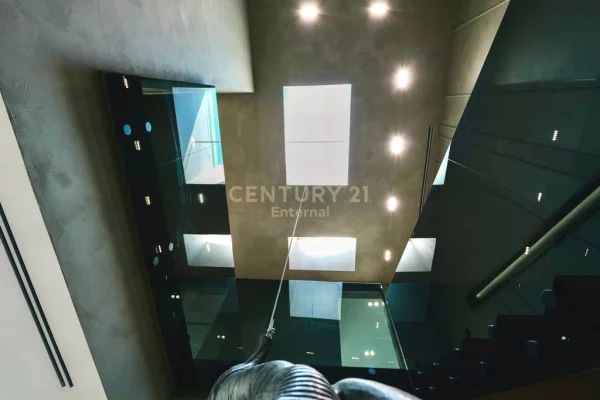 Luxury villas for sale in Tirana 3+1, Furnished