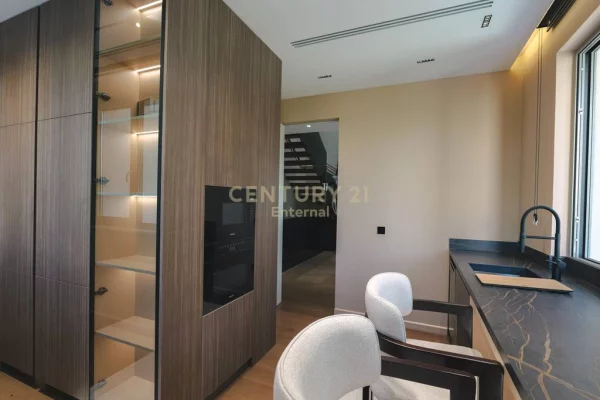 Luxury villas for sale in Tirana 3+1, Furnished