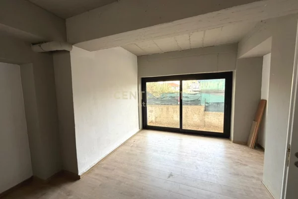 JEPET ME QERA AMBIENT KOMERCIAL 418 M2 PRANE SHKOLLES NIKET DARDANI !!