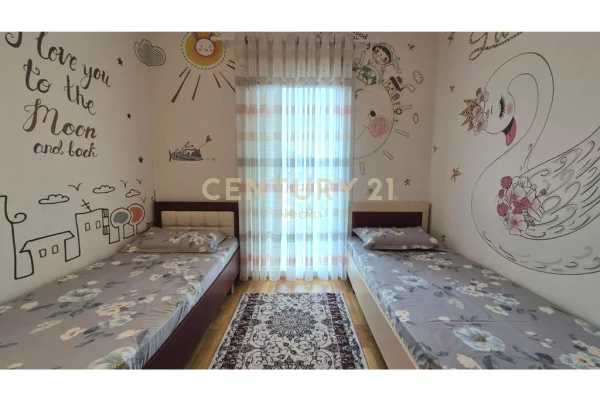 Appartamento in affitto a Tirana 2+1, Arredato