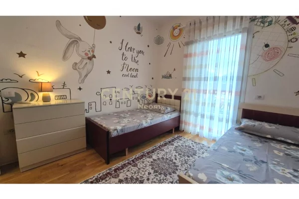 Appartamento in affitto a Tirana 2+1, Arredato