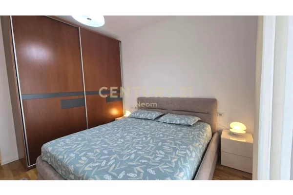 Appartamento in affitto a Tirana 2+1, Arredato