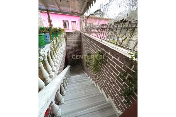 Luxury villas for sale in Tirana 3+1, Furnished