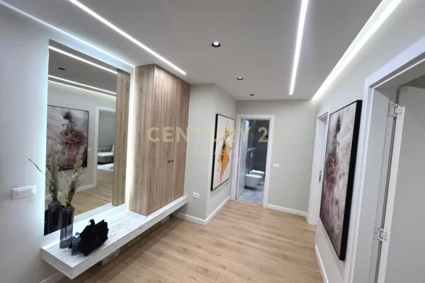 Apartment for sale in Tirana 2+1, Furnished