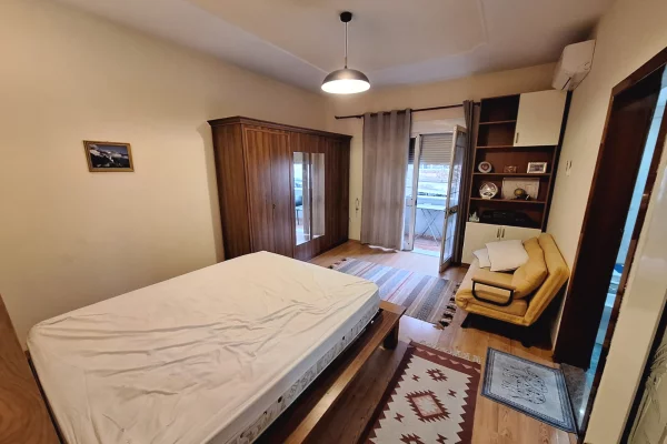 Appartamento in affitto a Tirana 1+1, Arredato