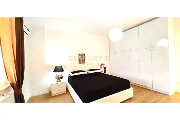 Appartamento in affitto a Tirana 2+1, Arredato