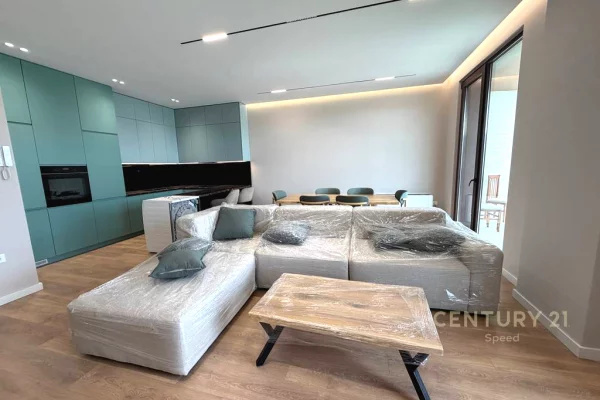 Appartamento in affitto a Tirana 2+1, Arredato