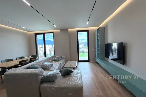 Appartamento in affitto a Tirana 2+1, Arredato