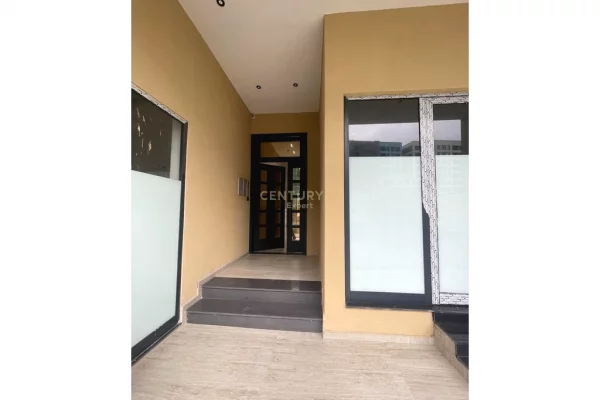 Shtepi ne shitje Apartament ne Tirane, 2+1, Mobilimi Bosh, pa mobiluar, Pagesa 183,600  Euro.