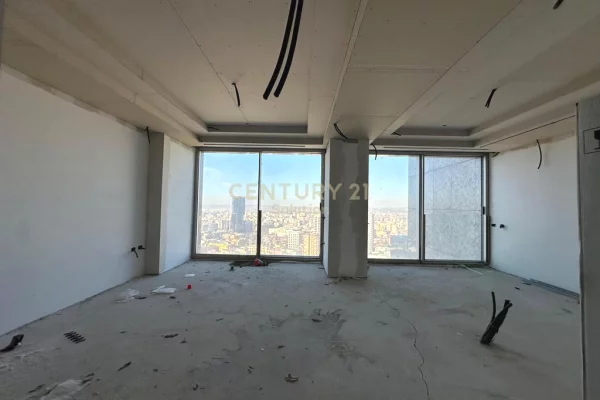 Shtepi ne shitje Apartament ne Tirane, 3+1, Mobilimi Bosh, pa mobiluar, Pagesa 990,000  Euro.