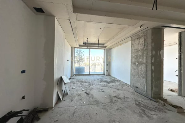 Shtepi ne shitje Apartament ne Tirane, 3+1, Mobilimi Bosh, pa mobiluar, Pagesa 990,000  Euro.