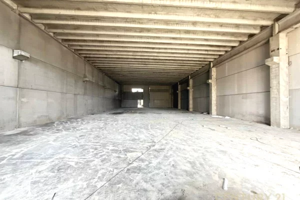 Ambient biznesi me qera 4+1 ne Tirane - 5,400 Euro