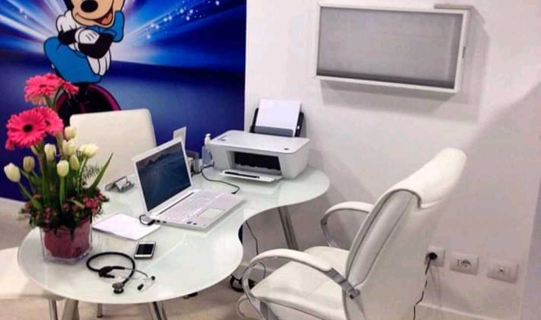 Klinika Pediatrike ofron ndjekje periodike, vleresim psiko-motor, perkudjesje per patologji te pediatrise se pergjithshme dhe reumatizmale pediatrike