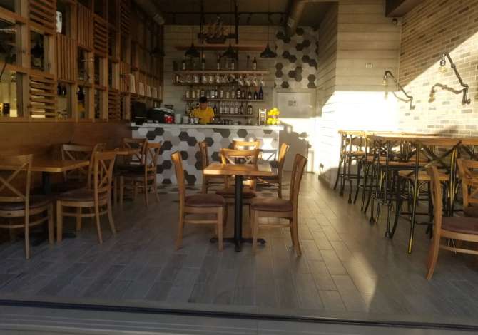 Offerte di lavoro per Barist/e dhe Kamarier/e a Valona