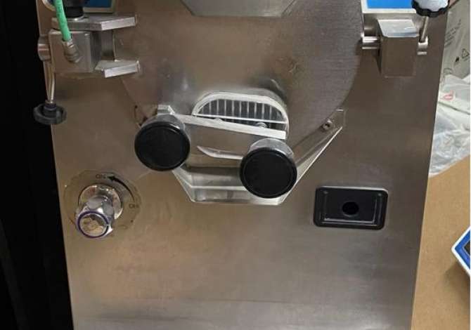 Pajisje biznesi ne shitje ne Tirane - 1,000 Euro