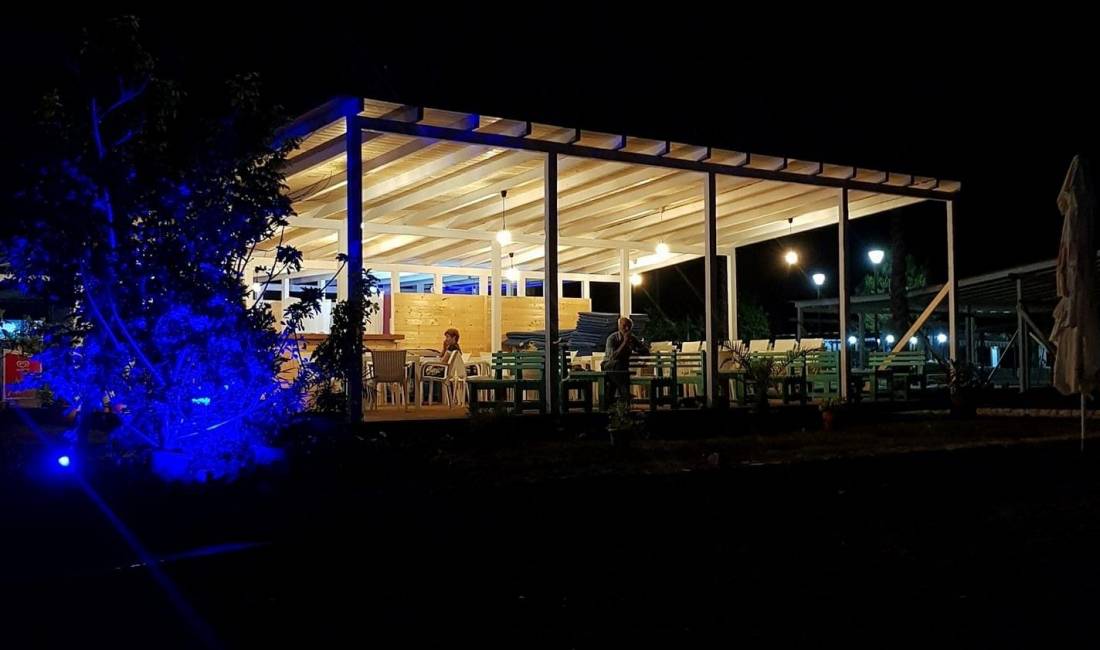 Offerte di lavoro a Himara, Profession Kuzhinier - Ndihmes Kuzhinier  Sanitare Pagesa   Pjatalarese , , Pagamento Trattabile.