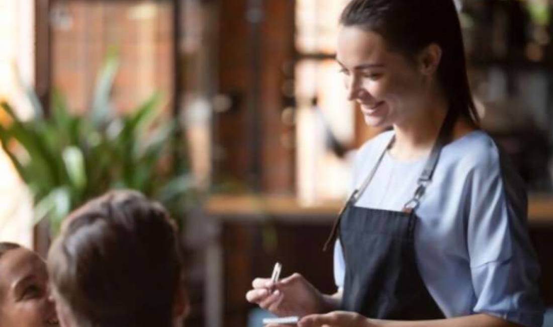 Offerte di lavoro a Tirana, Profession Kamarier/e Banakier/e , , Pagamento Trattabile.