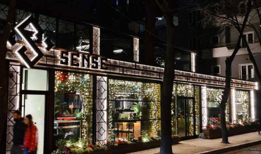 Offerte di lavoro a Tirana, Profession Kamarier/e, Banakier/e, Ndihmes Barist, Hostes/e, sanitare dhe Pjatalarese , , Pagamento Trattabile.