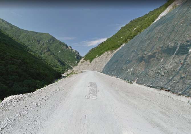 Business Property in Sale 4+1 in Tirana - 220,000 Euro