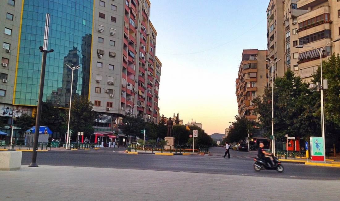 Lokal qira te "Stacioni i Trenit"