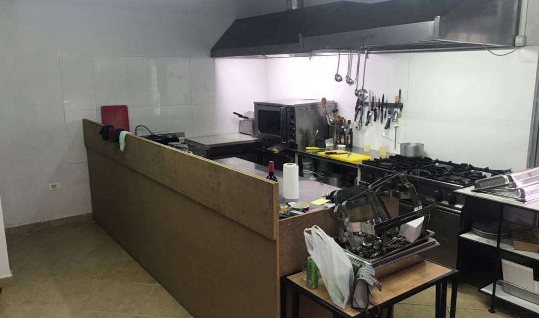 Shitet Biznesi (Aktiviteti) : Ushqime kateringu (Delivery)