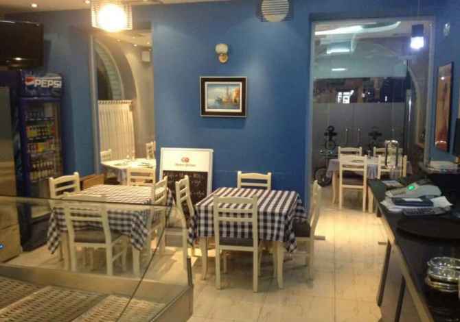 Ambiente Commerciale in Affitto a Tirana - 700 Euro