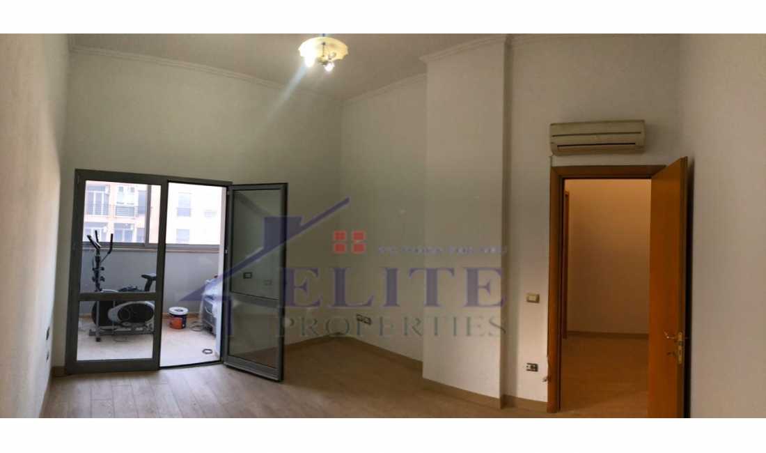 Jepet me qera zyra tek ‘’Zogu I Zi’’.