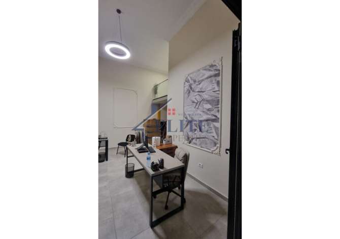 Ambient biznesi me qera 1+1 ne Tirane - 450 Euro
