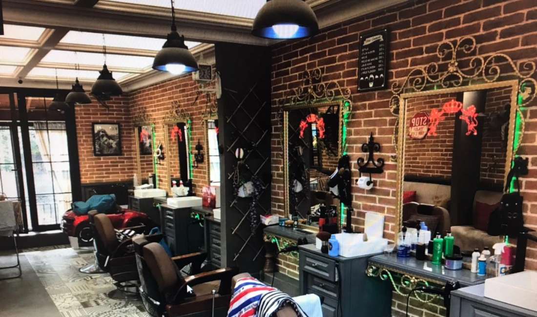 Shitet super ambient komercial ne rrugen ‘’Ali Demi’’.