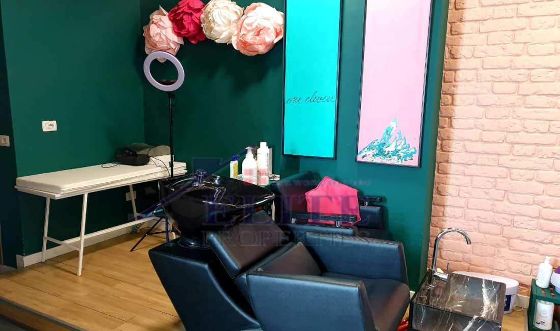 Shitet biznes ne Rrugen ‘’Andon Zako Cajupi’’, ne ''Ish Bllok'