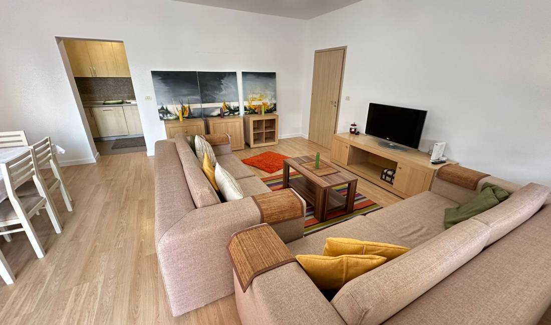 Shtepi me qera Apartament ne Tirane, 2+1, Mobilimi E mobiluar, Pagesa 500  Euro.