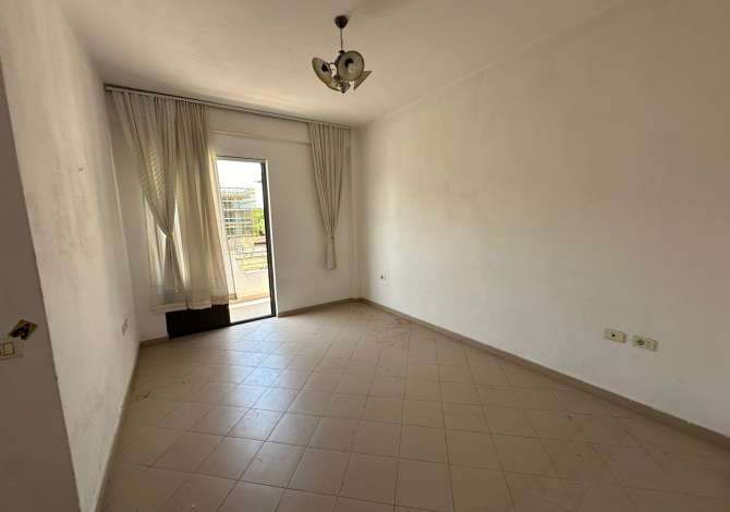 Shtepi ne shitje Apartament ne Tirane, 2+1, Mobilimi Bosh, pa mobiluar, Pagesa 120,000  Euro.