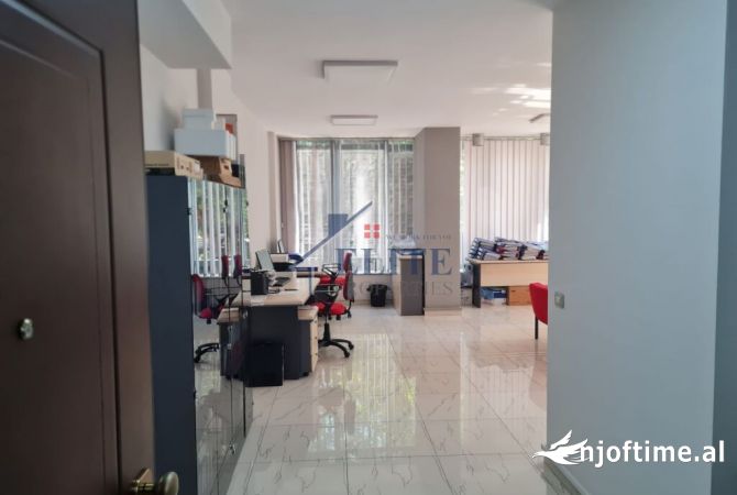 Business Property for Rent 3+1 in Tirana - 750 Euro
