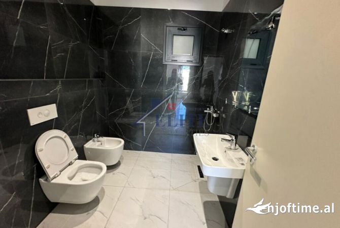 Rruga e Kosovareve, zyre me qira