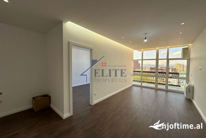 Ambiente Commerciale in Affitto 3+1 a Tirana - 950 Euro