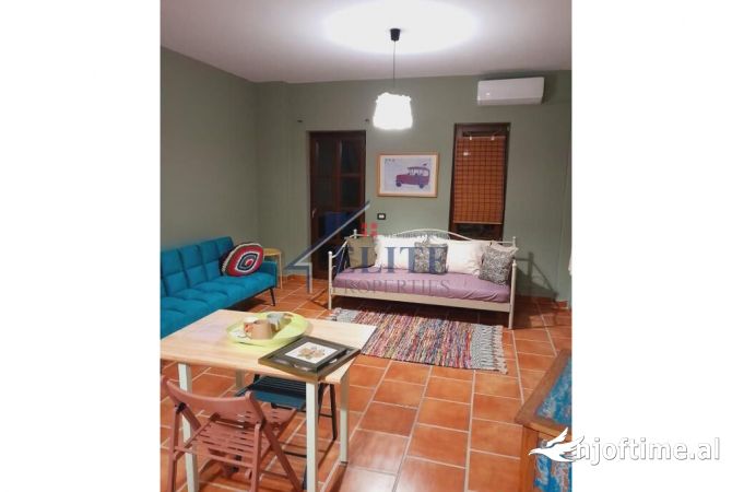 Peze, vile ne shitje