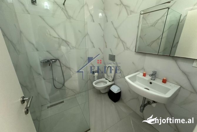 PEZE-HELMES, HOTEL - BAR - RESTORANT PER QERA