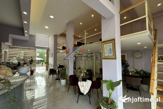 PEZE-HELMES, HOTEL - BAR - RESTORANT PER QERA