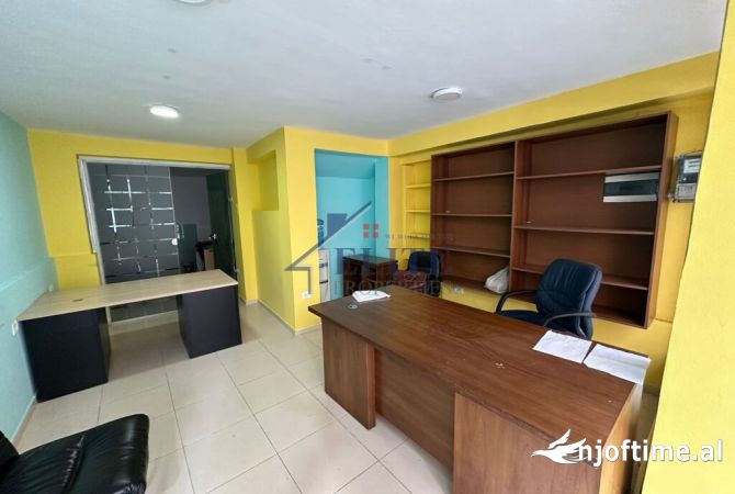 Rruga Fortuzi, objekt 2 katësh me qira