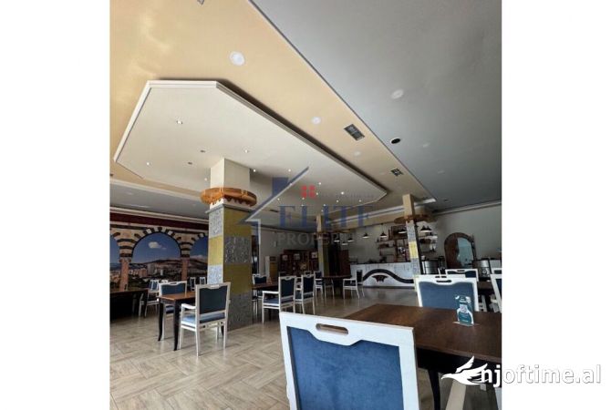 Ambiente Commerciale in Affitto 2+1 a Tirana - 130,000 Leke